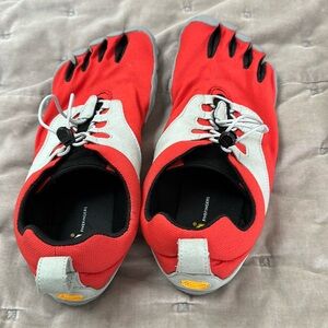 V-Run Retro Vibram men’s Shoes